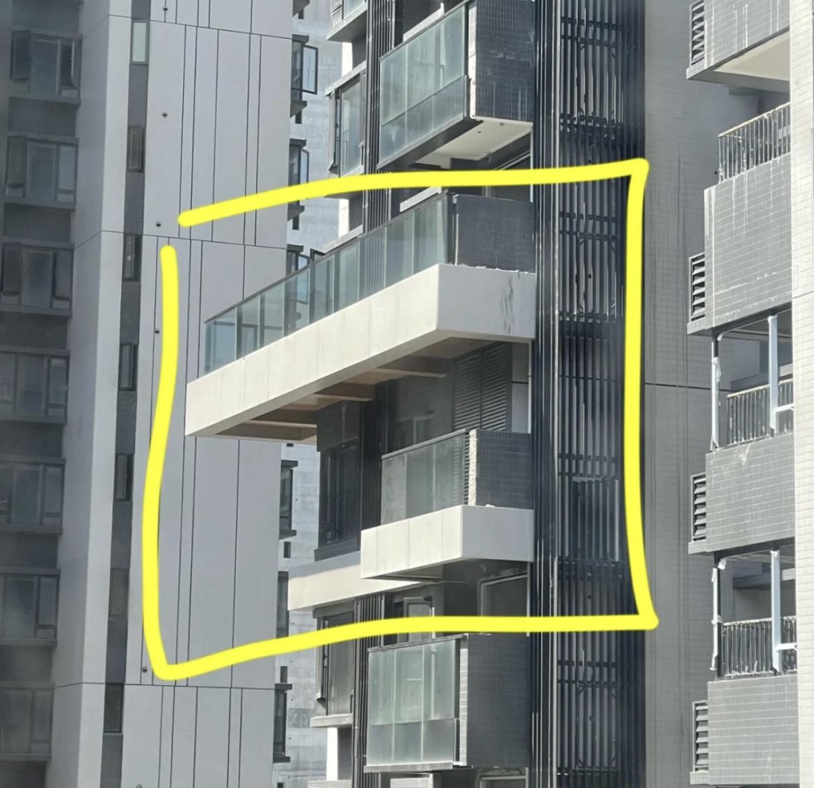 凸阳台封窗承重安全（悬空的阳台一般能承受多重）(图9)